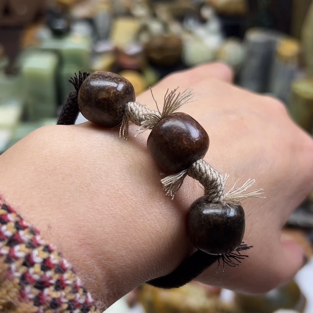 岫岩河磨玉（透闪石质玉）未镶嵌颈饰河磨玉手链