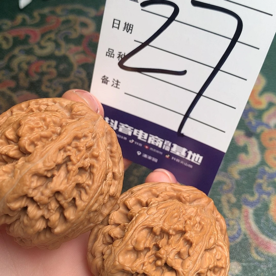 文玩核桃把件粗筋