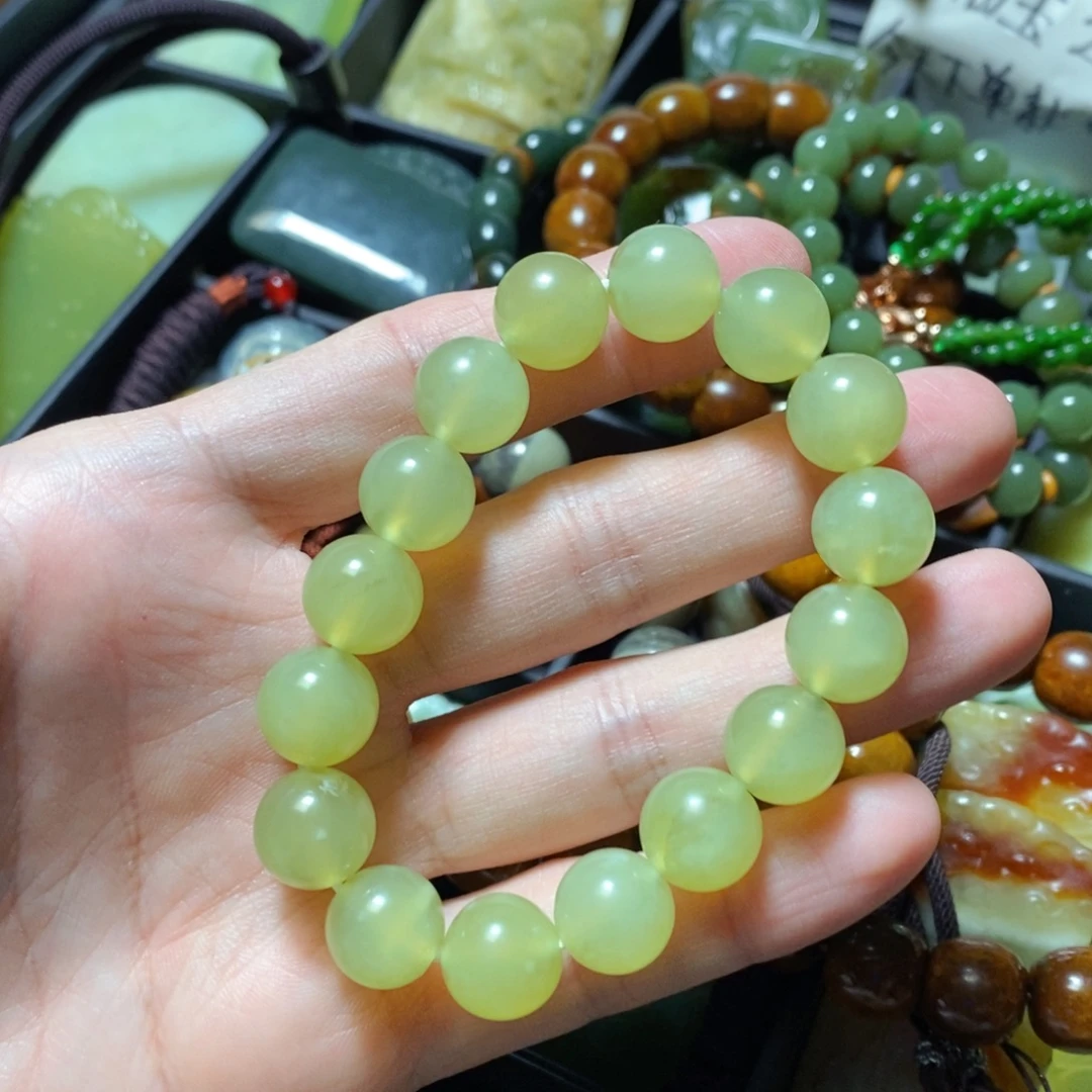 蛇纹石玉未镶嵌颈饰微瑕不退不换