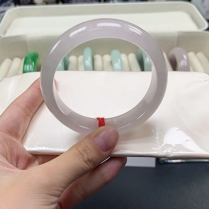 倾***予抖音单号：1579929