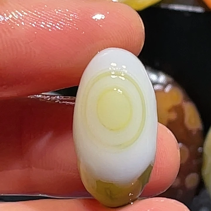 玛瑙/玉髓未镶嵌珠宝奇石