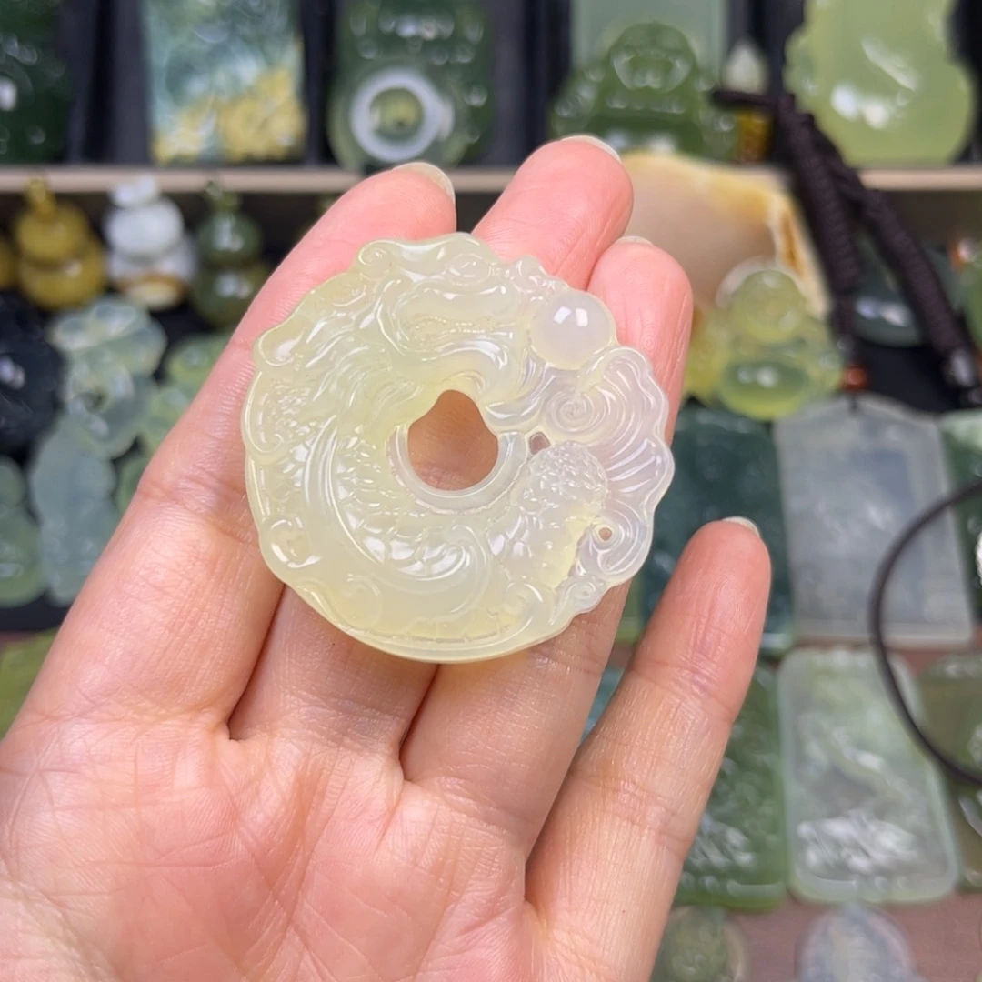 蛇纹石玉未镶嵌吊坠(赠链)