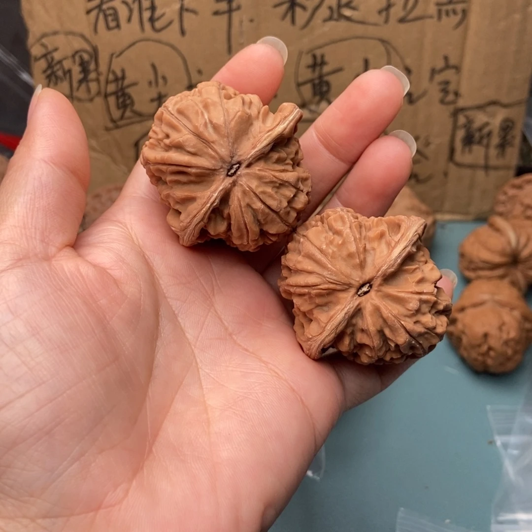 H***吊坠文玩核桃凤凰台24