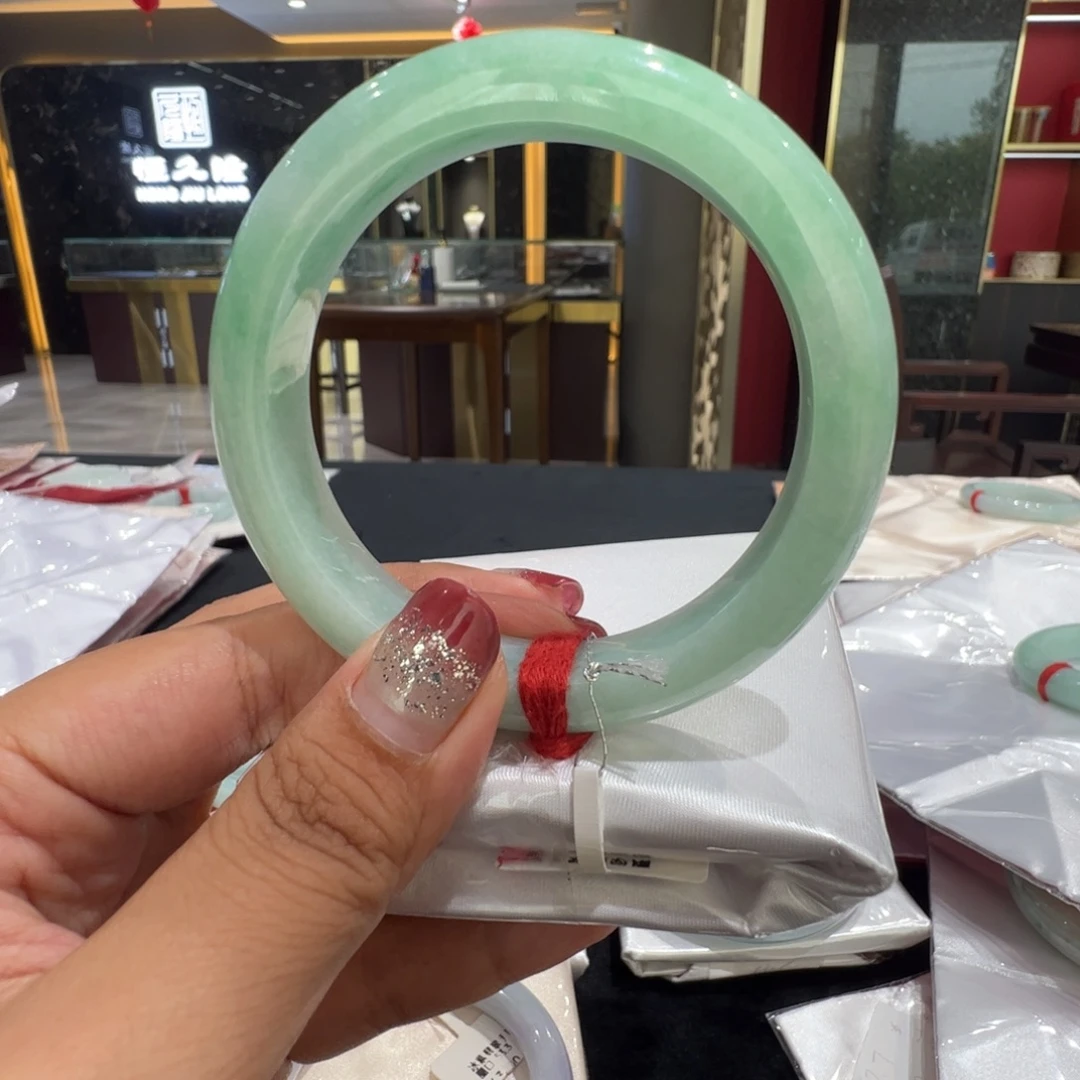 未镶嵌手镯翡翠冰果阳绿58