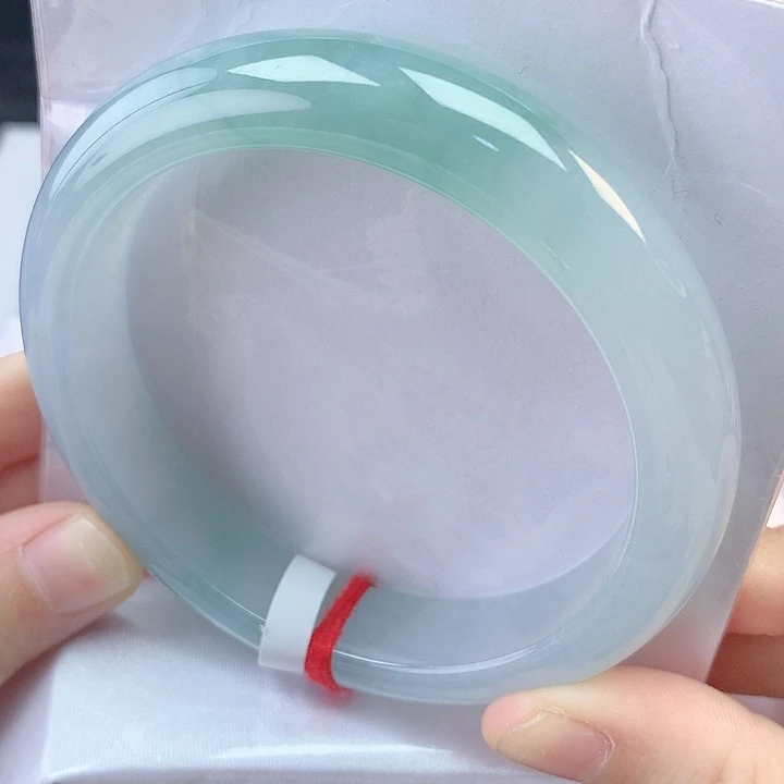 翡翠未镶嵌手镯57圈