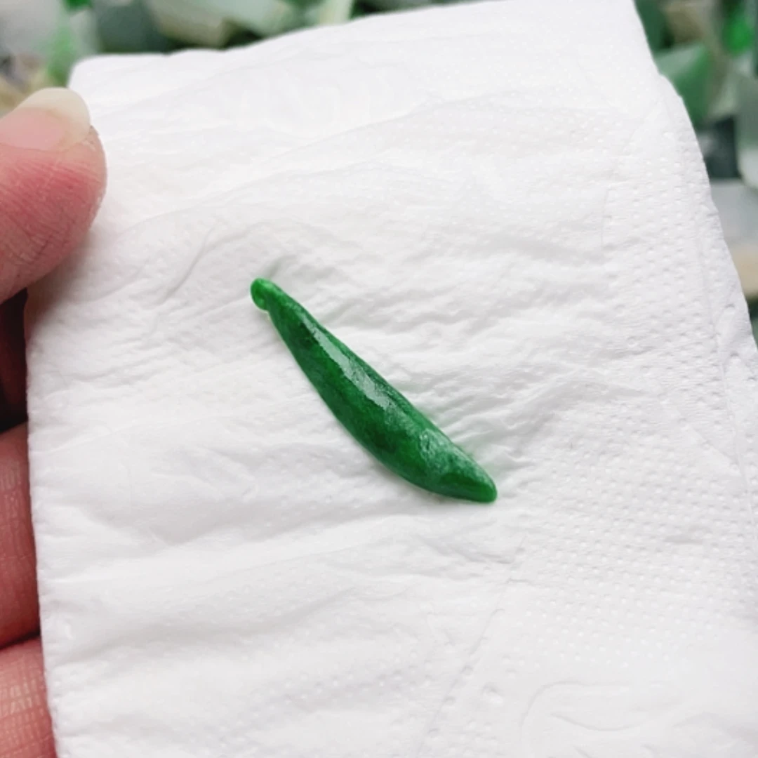 【闪购商品】翡翠颈饰未镶嵌A货