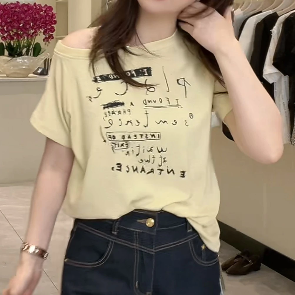 韩系斜领露肩吊带纯欲风印花字母短袖T恤2025夏季新款洋气衣服女