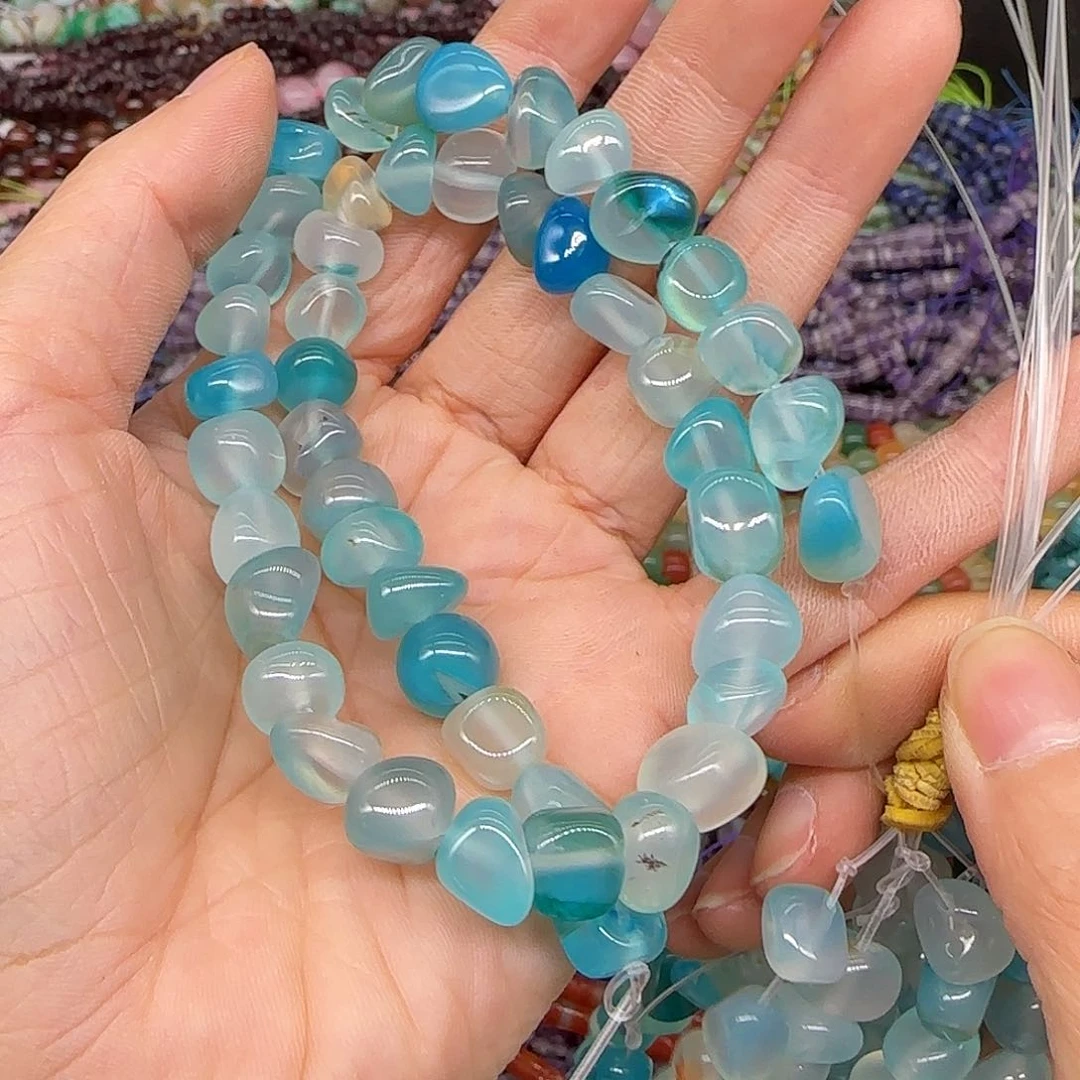 玛瑙/玉髓合金珠宝半成品蓝玛瑙圆不定9mm一条