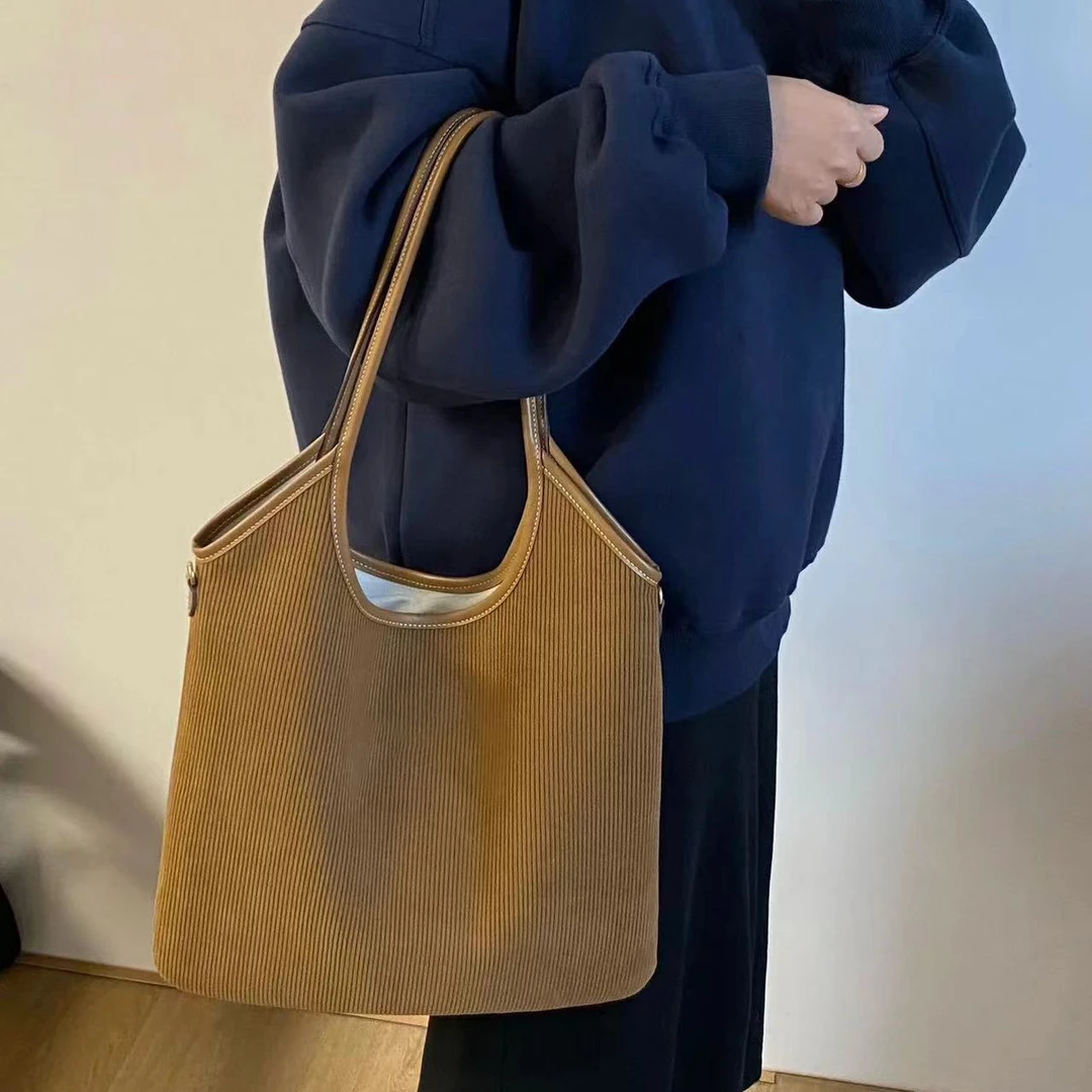 宝丫轻奢 女式时尚复古坑条百搭手提包K3144