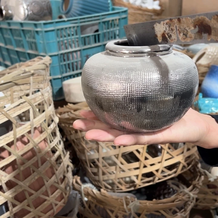 陶瓷花瓶摆件外贸出口（微瑕）高11口6.5公分