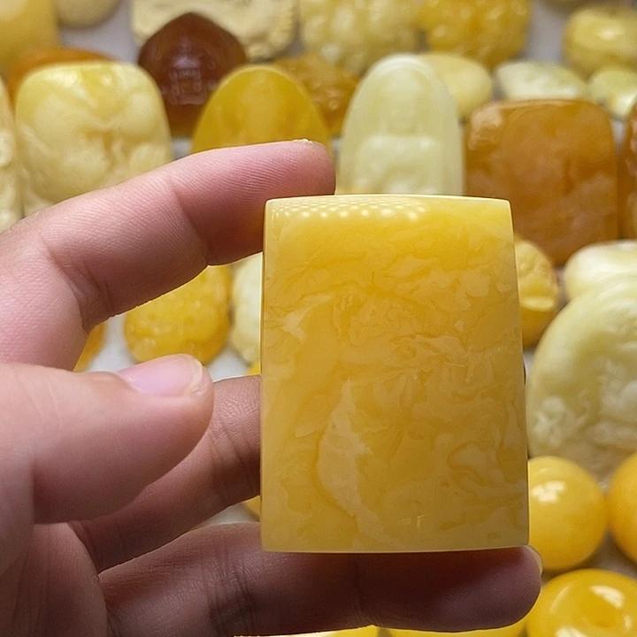 琥珀颈饰未镶嵌琥珀蜜蜡吊坠