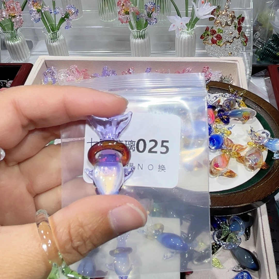 赞***床琉璃吊坠（不含链）25鲸鱼一个