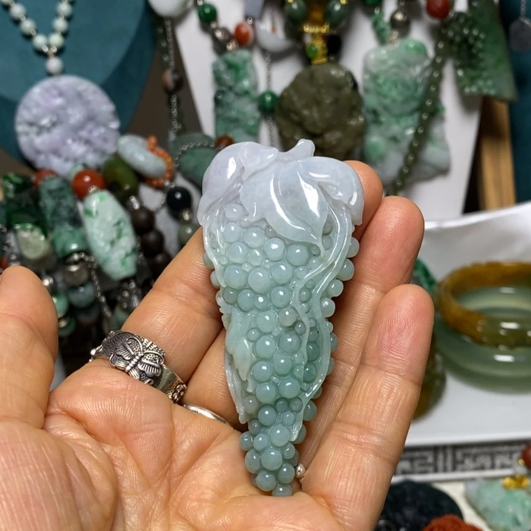 【闪购商品】翡翠吊坠(赠链)未镶嵌