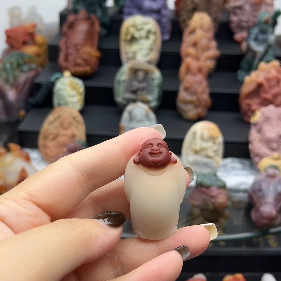 石英质玉未镶嵌颈饰