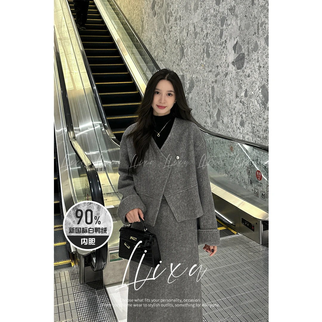 Liixu简约慵懒秋冬宽松羽绒内胆外套女半身裙两件套L48TZ067