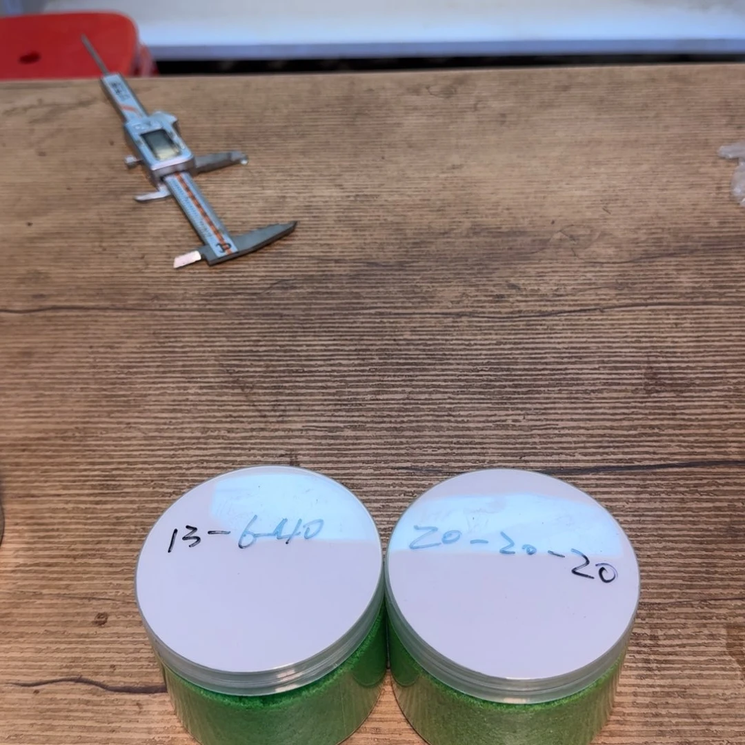 无花朵平均肥20-20-20，高钾肥13-6-40