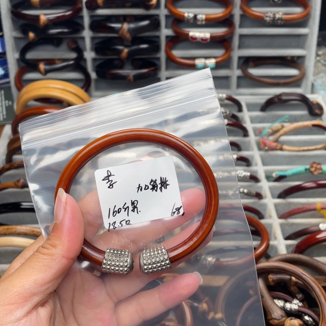 李***枝无事牌藤类。。。。。。。