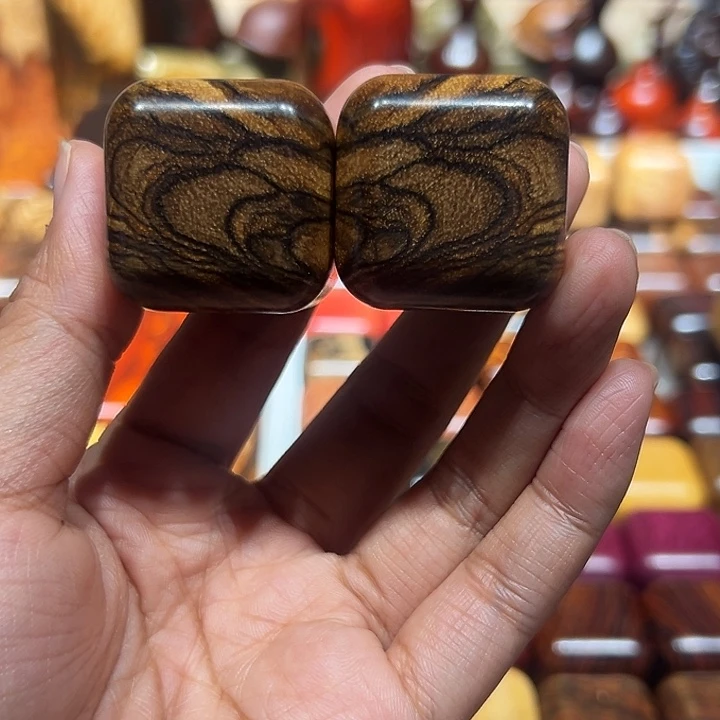 忘***秒贡木花纹方块一对