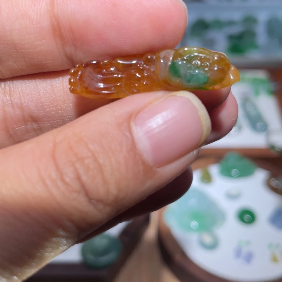 定制翡翠未镶嵌翡翠