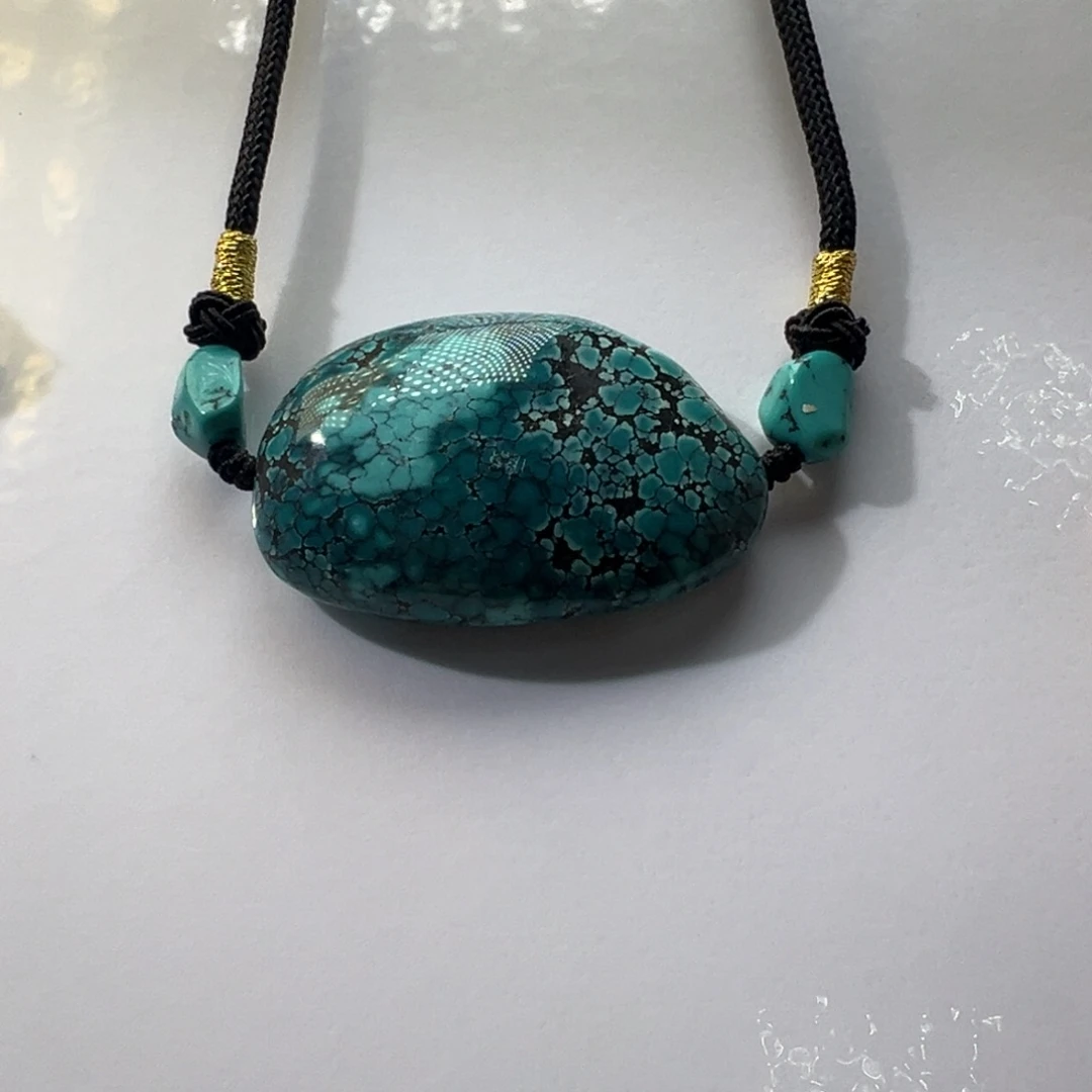 绿松石未镶嵌挂件