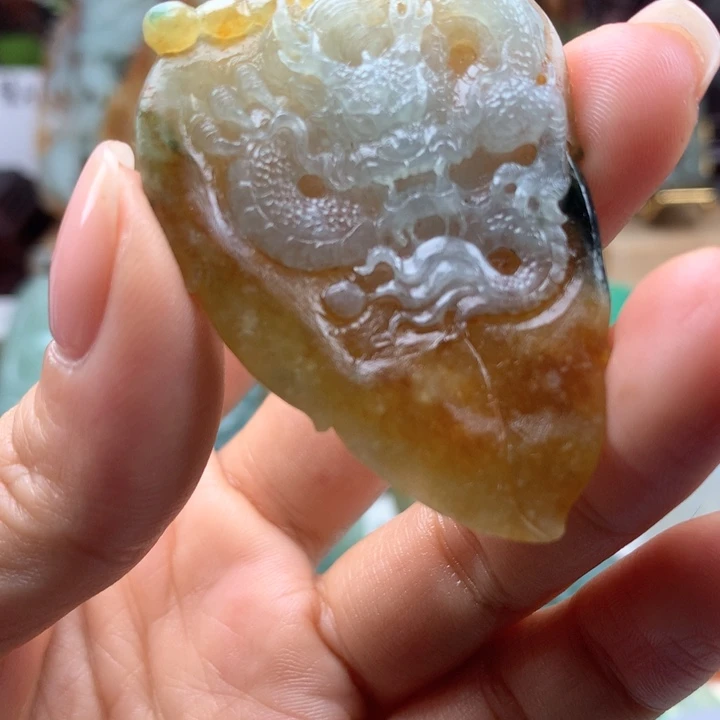 未镶嵌定制翡翠龙