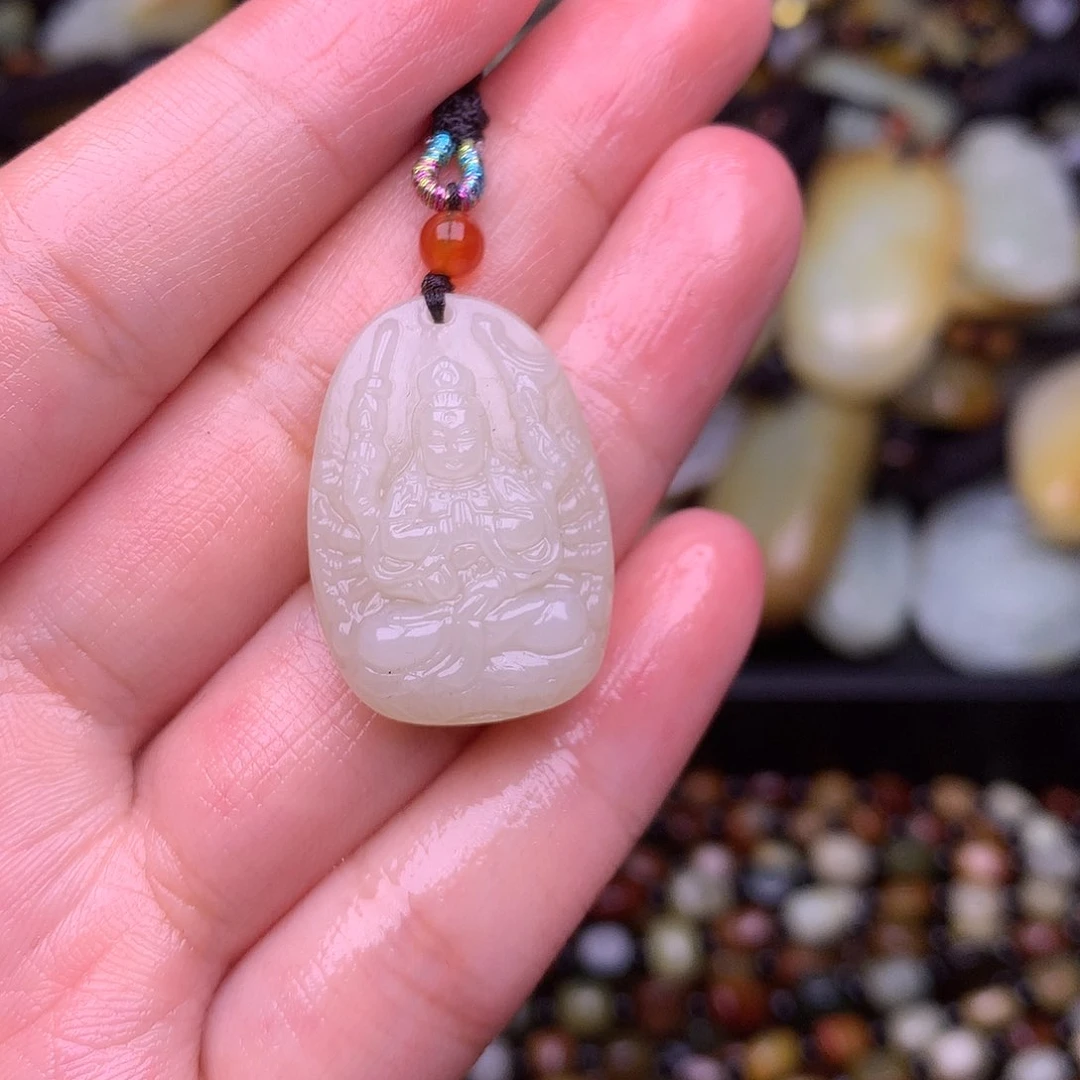 和田玉颈饰未镶嵌