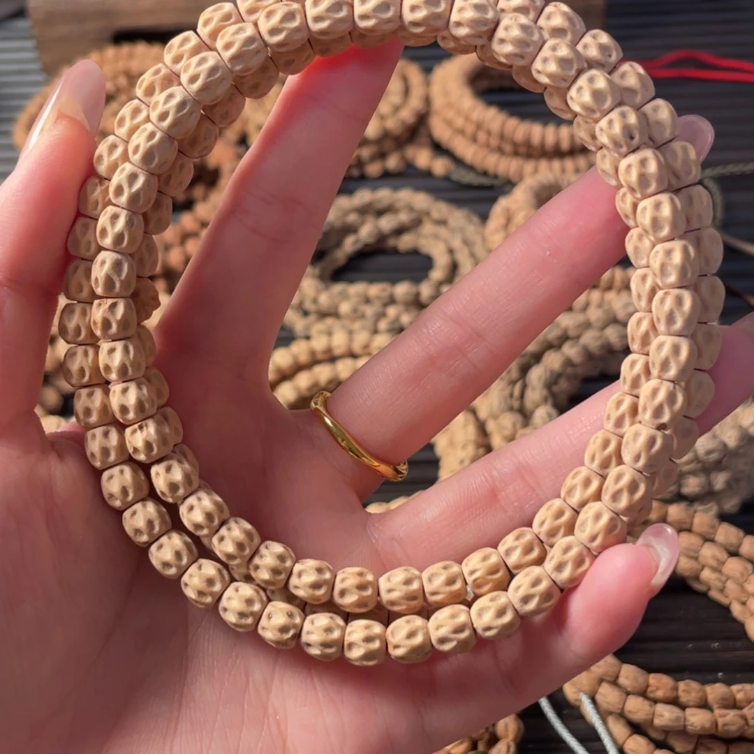 吊坠柏香籽/百香籽雕刻方块