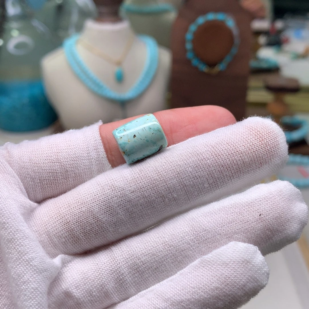 绿松石配饰未镶嵌