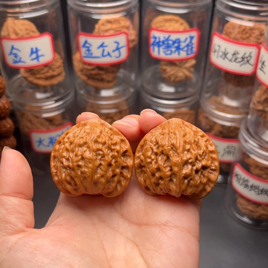 把件文玩核桃40桃心金牛