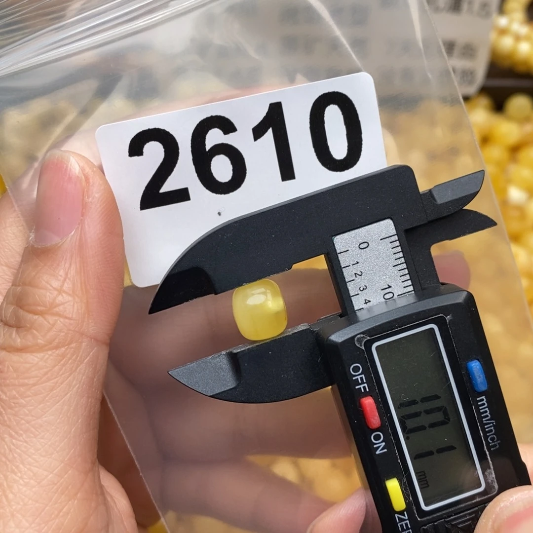 蜜蜡珠宝奇石未镶嵌