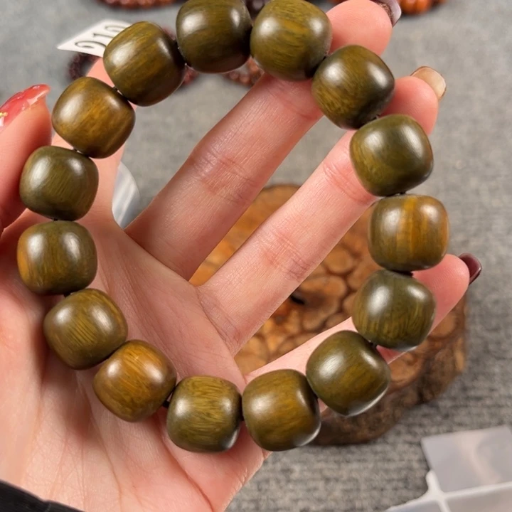 维腊木（绿檀）212457900000000