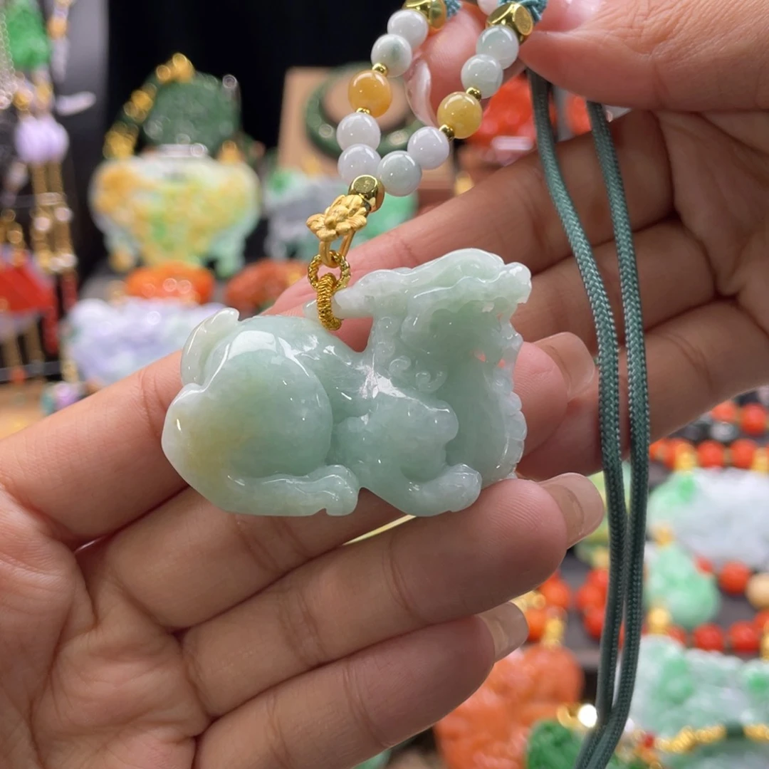 翡翠颈饰未镶嵌代编织