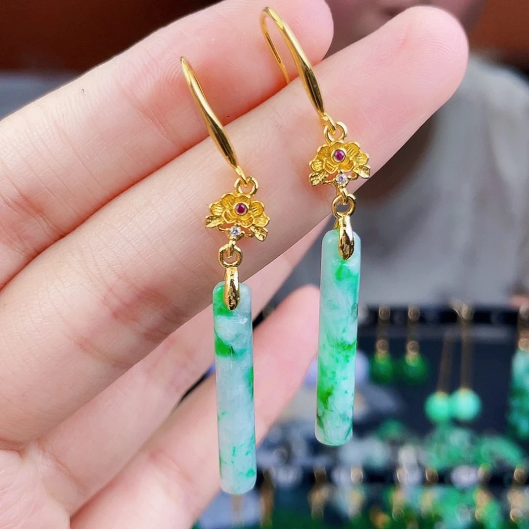 翡翠未镶嵌颈饰饰品