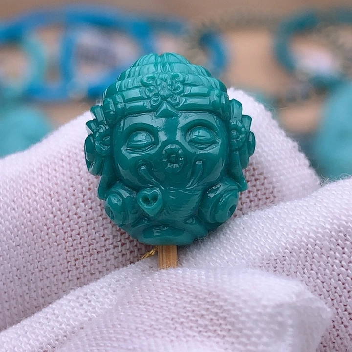 绿松石未镶嵌珠宝奇石