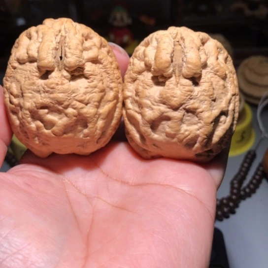 朰***蠃橄榄核吊坠牛魔王乾坤鬼脸46