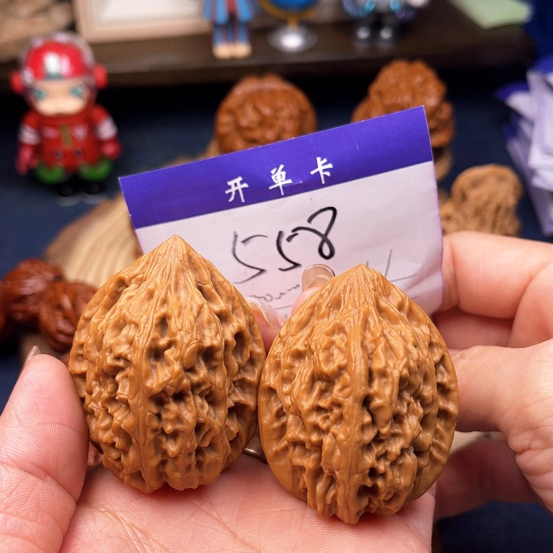 文玩核桃吊坠老树鸡心39+