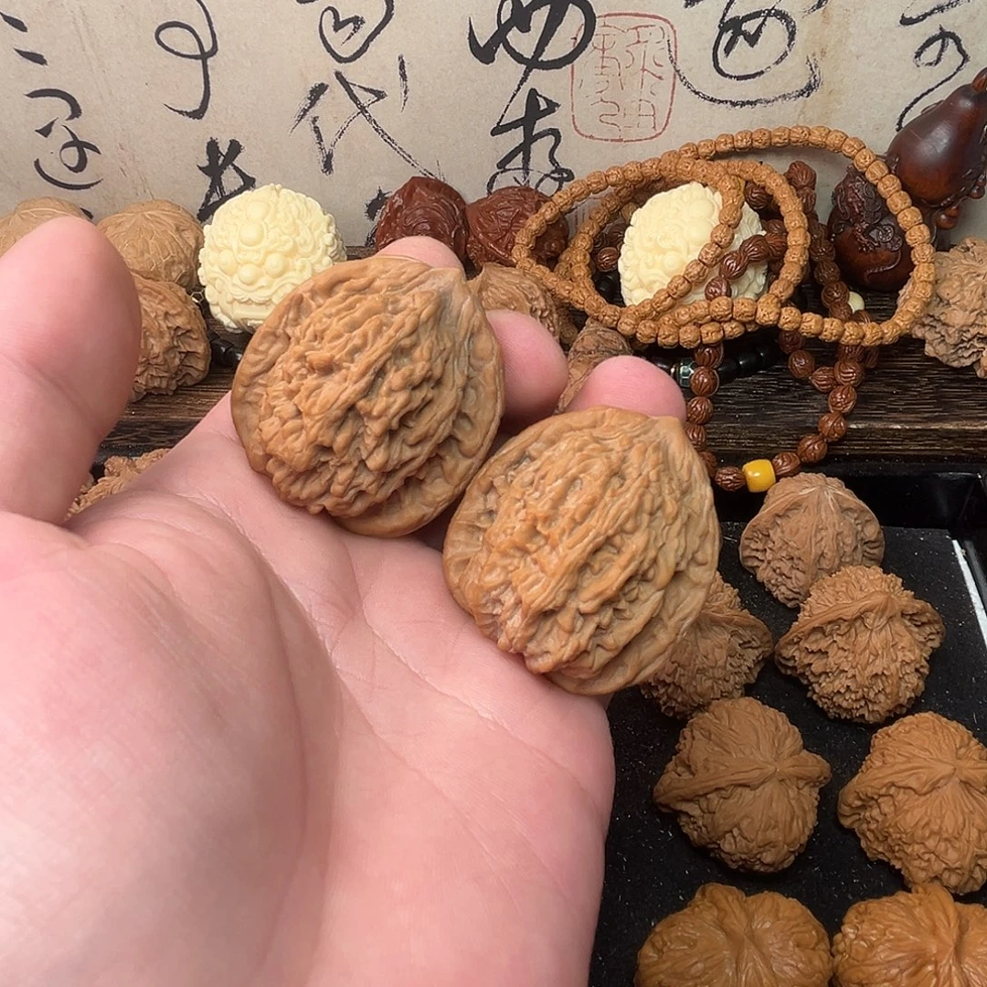 文玩核桃把件麦穗虎头42尺