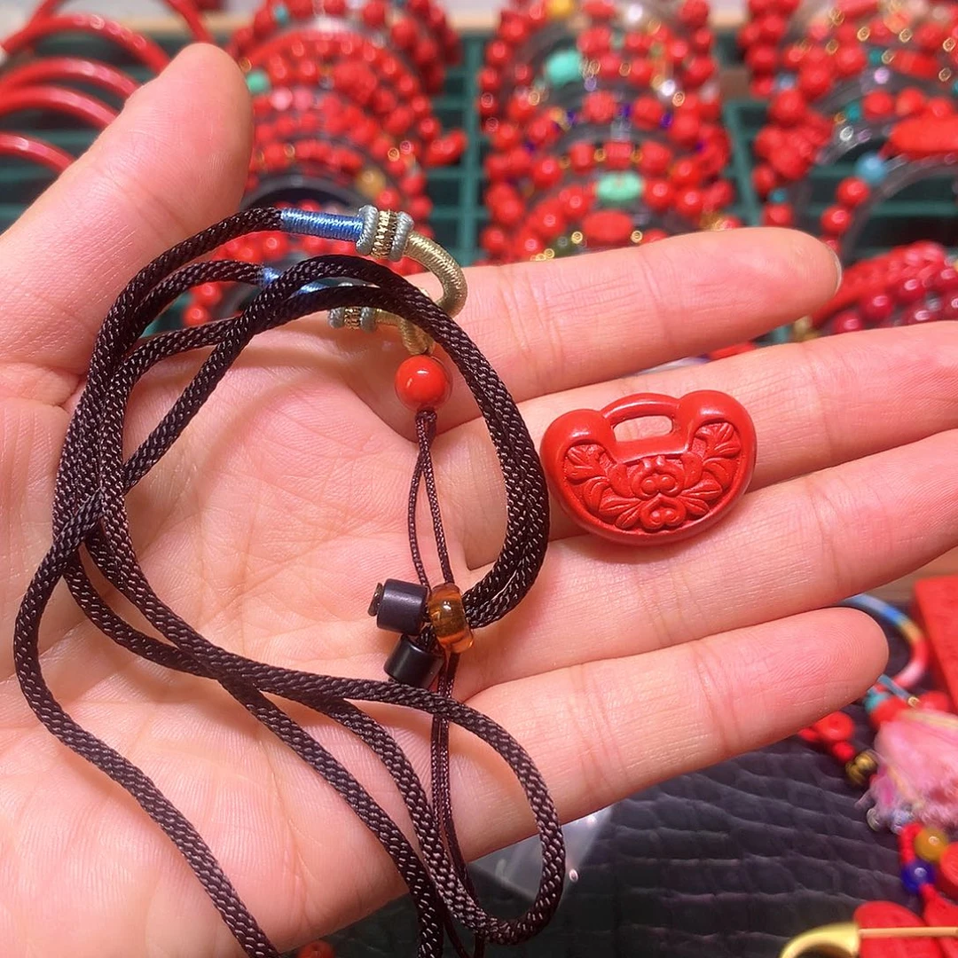 天然辰砂福利脖挂