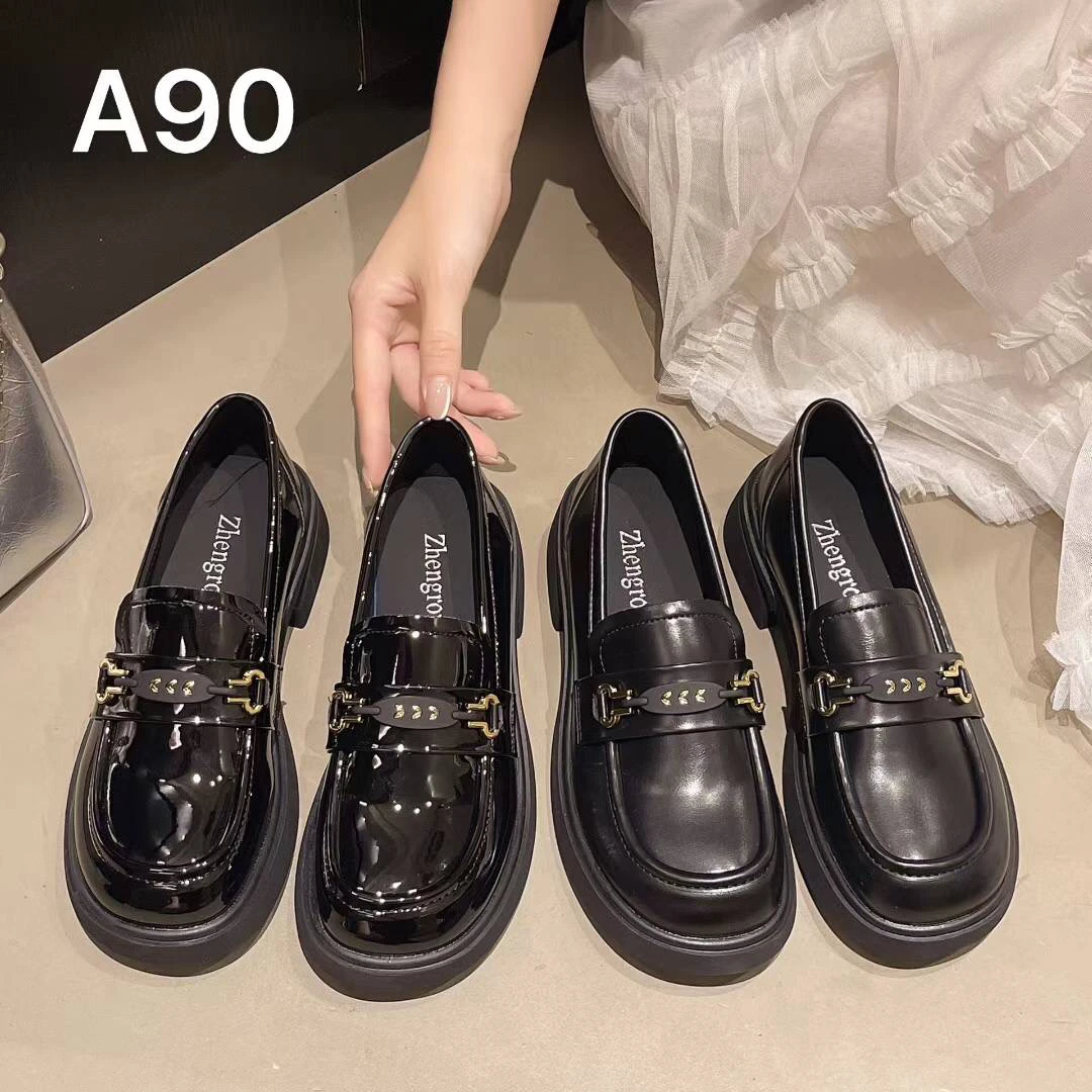 乐福鞋圆头低跟修面鞋子单鞋平底夏季软底一脚蹬皮鞋百搭