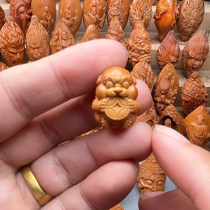 橄榄核吊坠17吞金兽