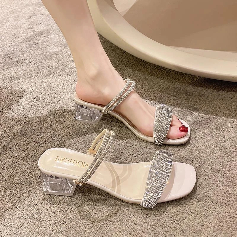 粗跟凉拖鞋女夏外穿粗跟时尚水钻两穿凉鞋2025新款网红一字拖z