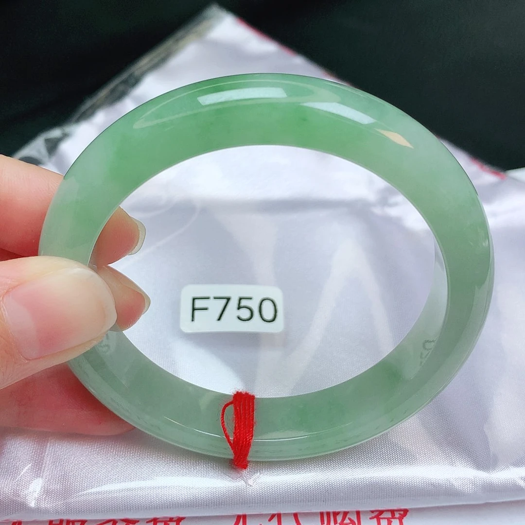 翡翠手镯未镶嵌缅甸天然A货翡翠手镯