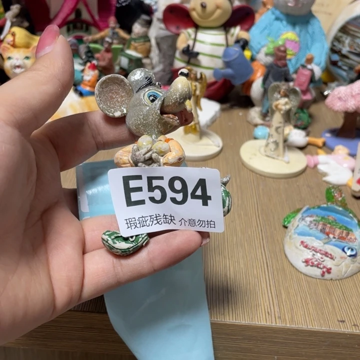 兜***飞摆件孤品老货微瑕瓷