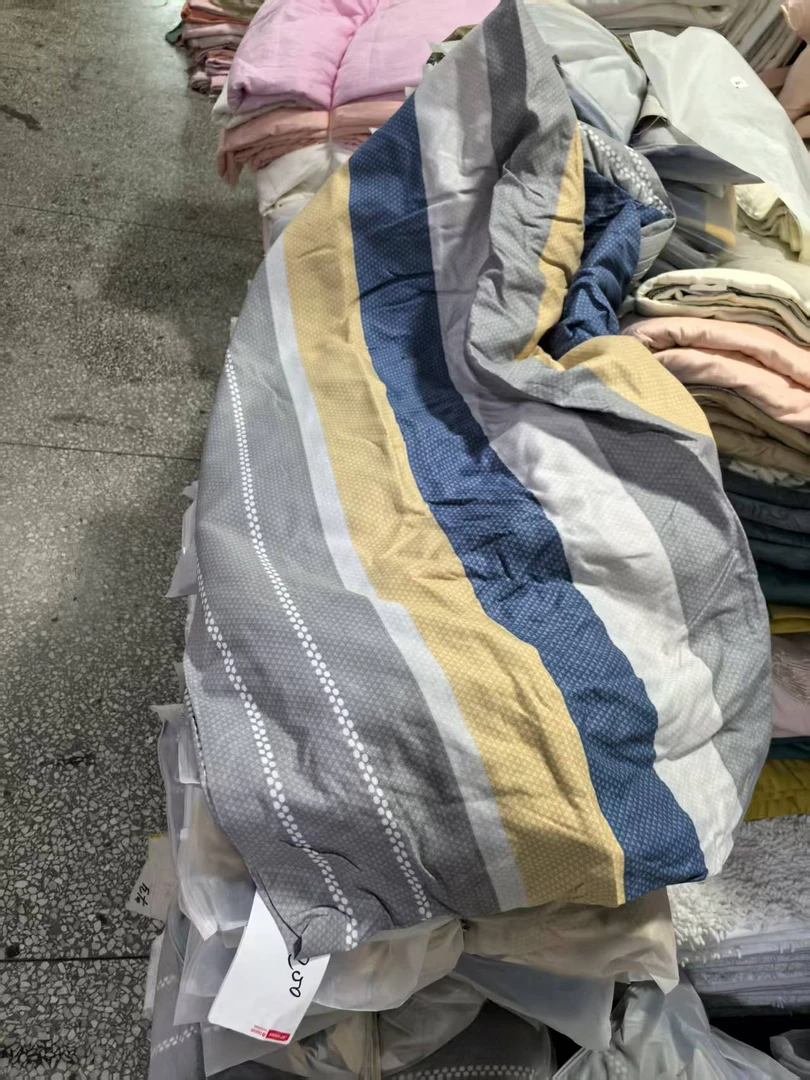 《厚广家》3楼180×200黄蓝灰条纹款优质化纤床笠 发1张