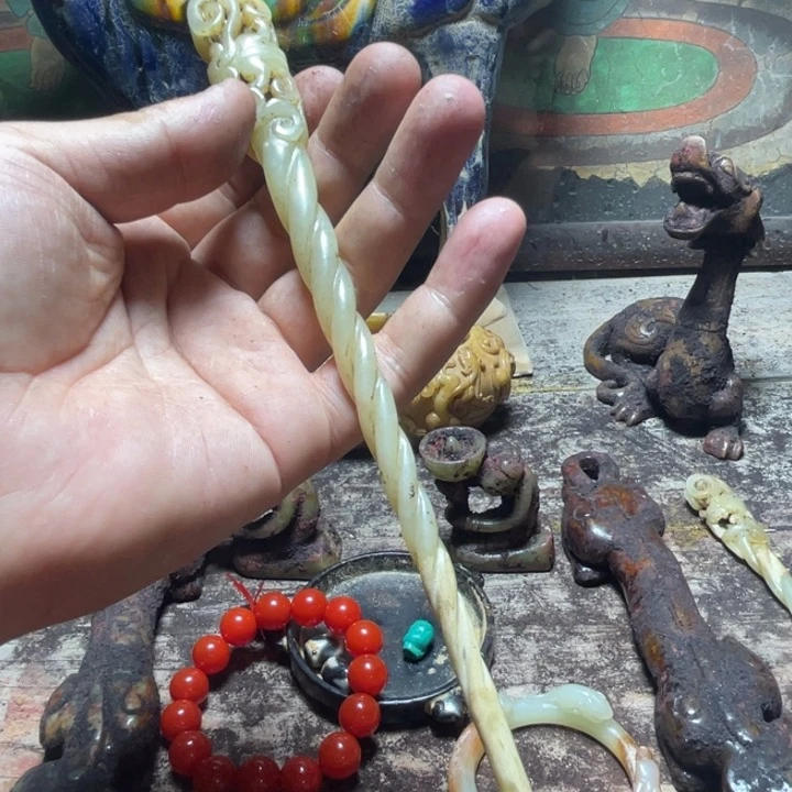 和田玉（糖玉）未镶嵌颈饰心****n