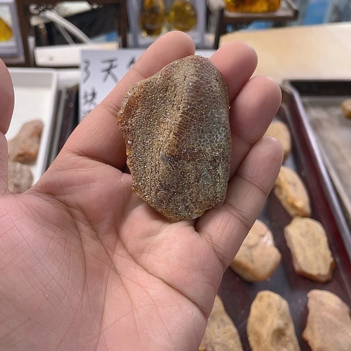 石***头定制琥珀天然琥珀