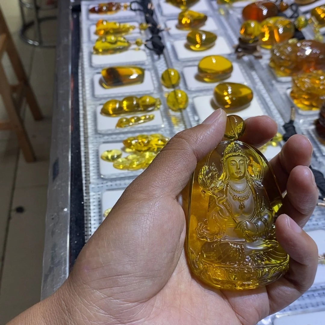 未镶嵌琥珀珠宝奇石热****官