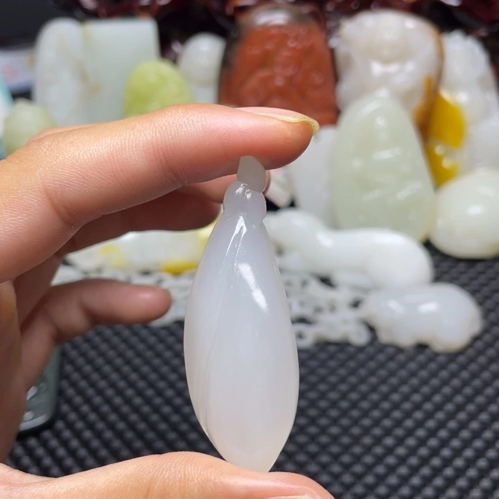 未镶嵌和田玉挂件