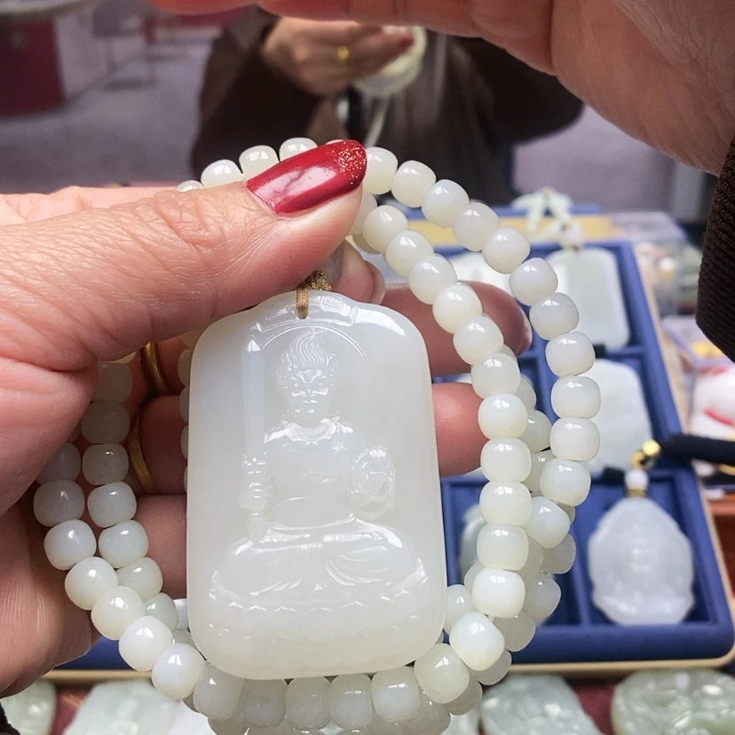 【闪购商品】和田玉颈饰未镶嵌回**笑