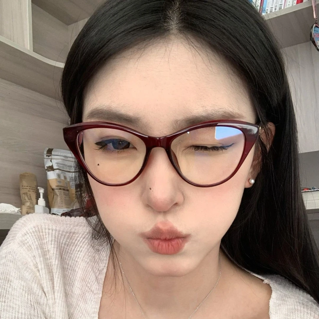 红色爱心猫眼眼镜近视女度数可配高散光超轻素颜小框猫眼睛架复古